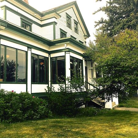 Hotel Halsingland Haines Extérieur photo