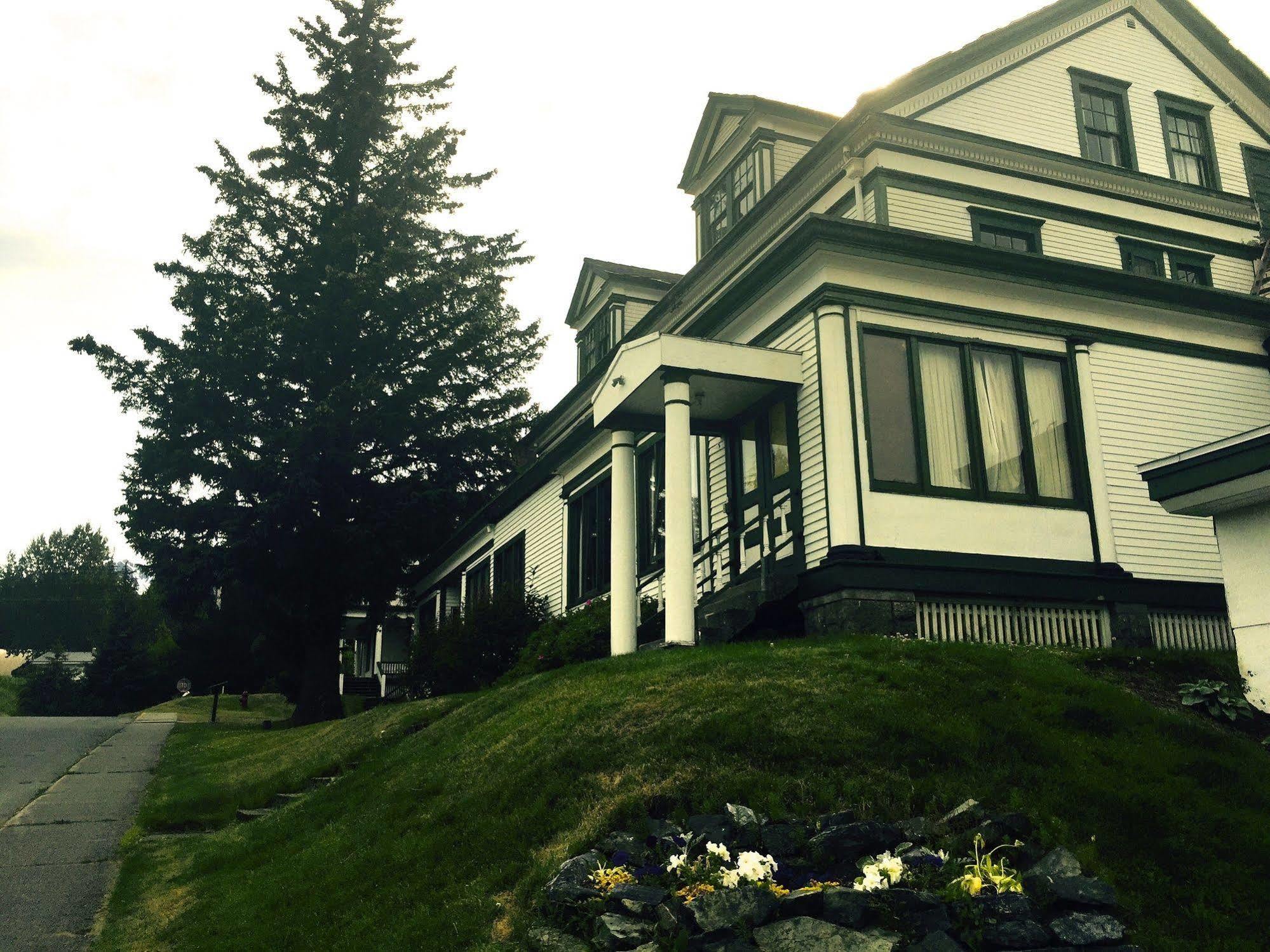 Hotel Halsingland Haines Extérieur photo